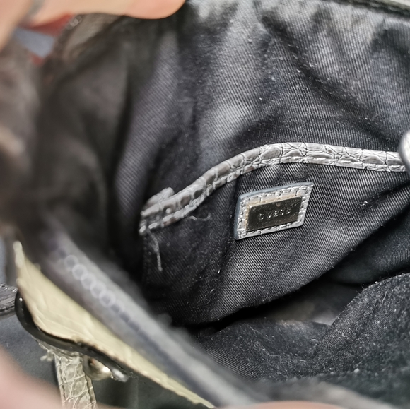 Guess purse - Picture 7 of 7